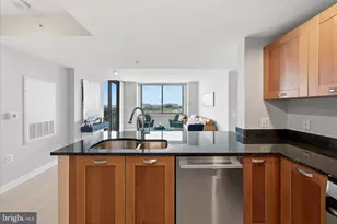 2451 Midtown Ave, Alexandria, VA 22303 - Photo 7