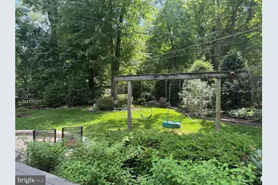 304 Chesapeake Drive, Great Falls, VA 22066 - Photo 9