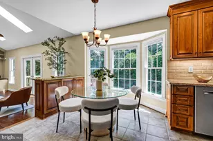 2515 Halterbreak Ct, Herndon, VA 20171 - Photo 13