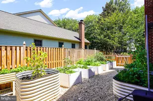 2515 Halterbreak Ct, Herndon, VA 20171 - Photo 49