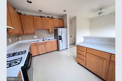 13205 Fox Ripple Lane, Herndon, VA 20171 - Photo 3