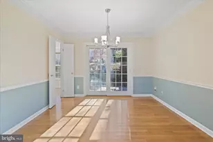 6543 Cedarwood Ct, Falls Church, VA 22041 - Photo 7