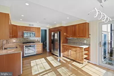 6543 Cedarwood Court, Falls Church, VA 22041 - Photo 9