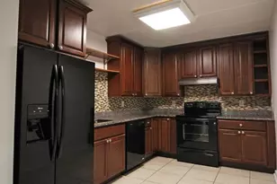 11607 Windbluff Ct, Reston, VA 20191 - Photo 9