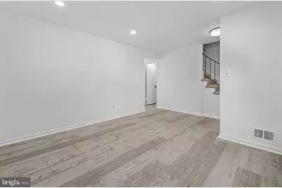 11924 Travistock Court, Reston, VA 20191 - Photo 9