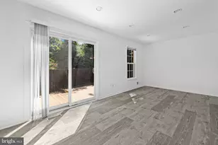 11924 Travistock Ct, Reston, VA 20191 - Photo 15
