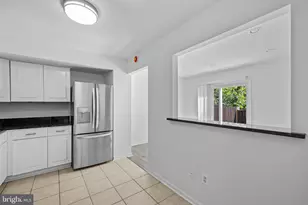 11924 Travistock Ct, Reston, VA 20191 - Photo 13