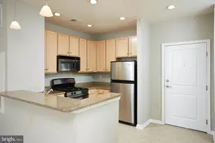 2655 Prosperity Ave, Fairfax, VA 22031 - Photo 3