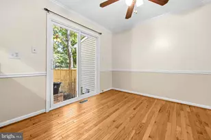 6016 Rockton Ct, Centreville, VA 20121 - Photo 9