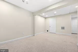 6016 Rockton Ct, Centreville, VA 20121 - Photo 31