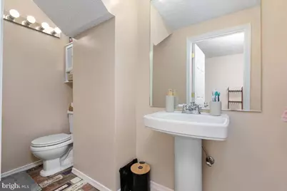 8307 Crestmont Circle, Springfield, VA 22153 - Photo 21