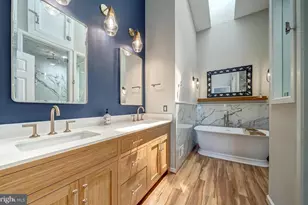 4113 Meadow Field Ct, Fairfax, VA 22033 - Photo 11