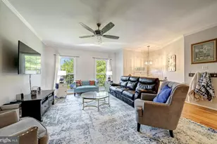 4113 Meadow Field Ct, Fairfax, VA 22033 - Photo 3