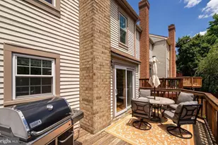 4113 Meadow Field Ct, Fairfax, VA 22033 - Photo 19