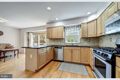 4113 Meadow Field Court, Fairfax, VA 22033 - Photo 7