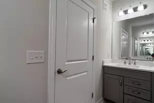 3927 Fair Ridge Dr, Fairfax, VA 22033 - Photo 33