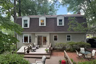 8715 Arley Dr, Springfield, VA 22153 - Photo 3