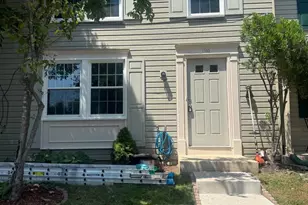 1103 Lopez Ln, Herndon, VA 20170 - Photo 3