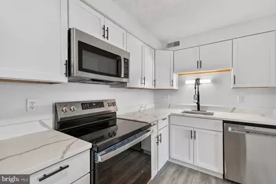 8384 Brockham Drive #29/84K, Alexandria, VA 22309 - Photo 5