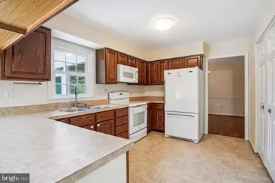 3307 Flintwood Court, Herndon, VA 20171 - Photo 13