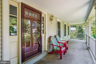 3307 Flintwood Ct, Herndon, VA 20171 - Photo 5