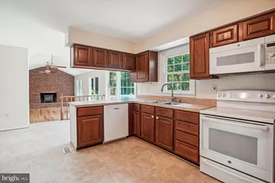 3307 Flintwood Court, Herndon, VA 20171 - Photo 15