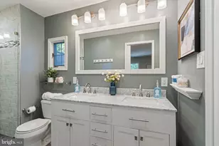 9713 Rhapsody Dr, Vienna, VA 22181 - Photo 11