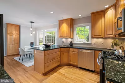 9713 Rhapsody Drive, Vienna, VA 22181 - Photo 7
