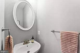 13649 Venturi Ln, Herndon, VA 20171 - Photo 19