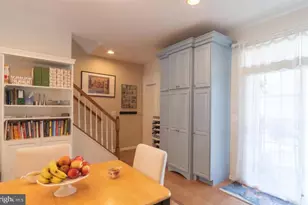 6931 Rolling Creek Way, Alexandria, VA 22315 - Photo 7