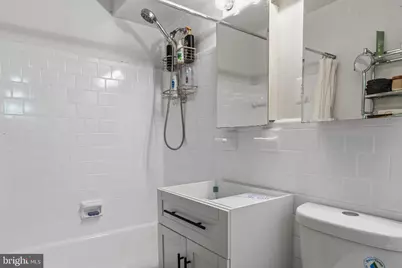 6935 Kenfig Drive, Falls Church, VA 22042 - Photo 25