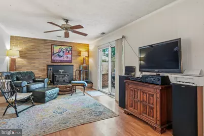 6935 Kenfig Drive, Falls Church, VA 22042 - Photo 17