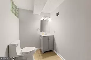5918 Oak Ridge Ct, Burke, VA 22015 - Photo 35