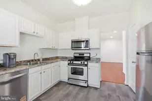 4132 Fountainside Ln, Fairfax, VA 22030 - Photo 9