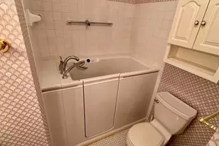 8016 Rockwood Ct, Springfield, VA 22153 - Photo 17