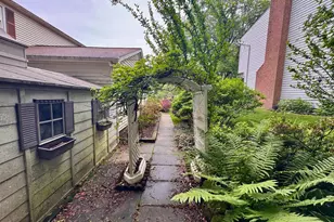 8016 Rockwood Ct, Springfield, VA 22153 - Photo 13