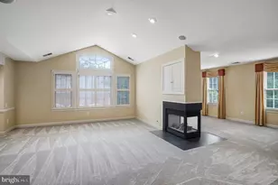 8261 Roseland Dr, Fairfax Station, VA 22039 - Photo 45
