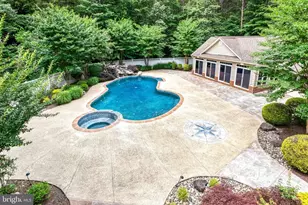 8261 Roseland Dr, Fairfax Station, VA 22039 - Photo 101