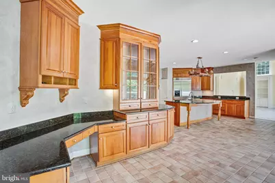 8261 Roseland Drive, Fairfax Station, VA 22039 - Photo 27