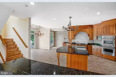8261 Roseland Drive, Fairfax Station, VA 22039 - Photo 31