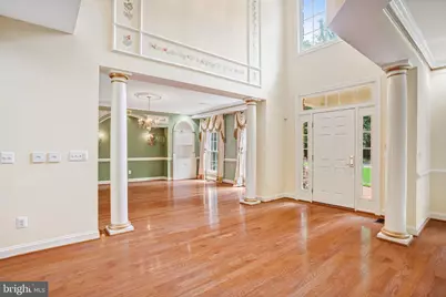 8261 Roseland Drive, Fairfax Station, VA 22039 - Photo 15