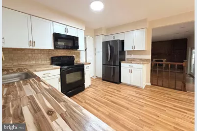 7594 Woodstown Drive, Springfield, VA 22153 - Photo 15