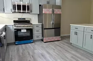 7106 Snug Harbor Ct, Alexandria, VA 22315 - Photo 5
