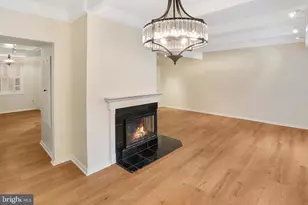 11172 Glade Dr, Reston, VA 20191 - Photo 13