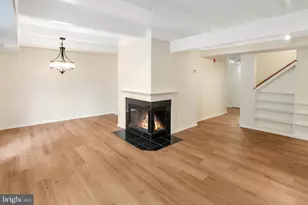 11172 Glade Dr, Reston, VA 20191 - Photo 17