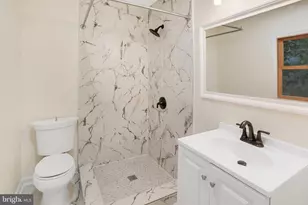 11172 Glade Dr, Reston, VA 20191 - Photo 35