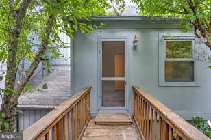 11172 Glade Dr, Reston, VA 20191 - Photo 31