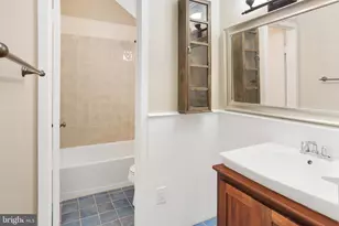 11172 Glade Dr, Reston, VA 20191 - Photo 41