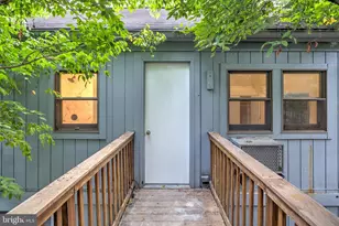 11172 Glade Dr, Reston, VA 20191 - Photo 29