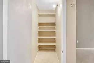 11172 Glade Dr, Reston, VA 20191 - Photo 51